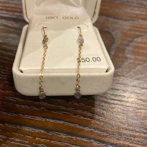 10KT dangle earrings never worn